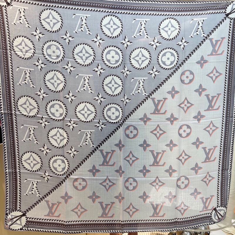 Louis Vuitton Scarf